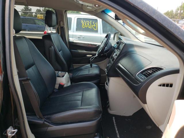 Photo 5 from auction – 2016 CHRYSLER TOWN & COU with VIN 2C4RC1BG8GR281589