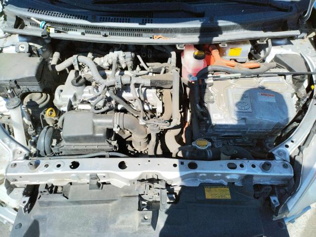 Photo 7 from auction – 2013 TOYOTA PRIUS C with VIN JTDKDTB38D1043765