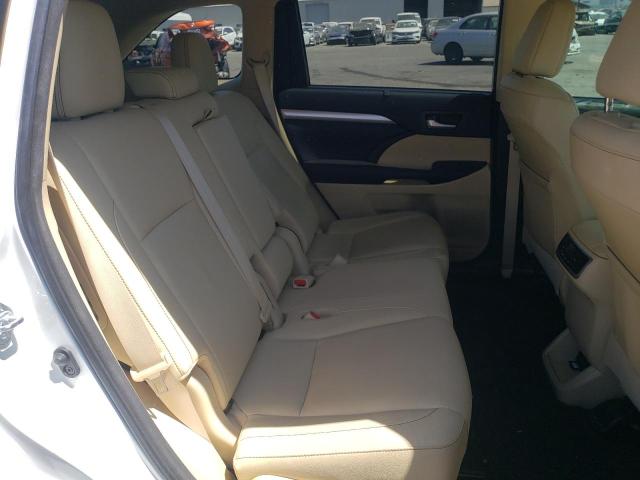 Photo 6 from auction – 2017 TOYOTA HIGHLANDER with VIN 5TDKZRFH6HS512032