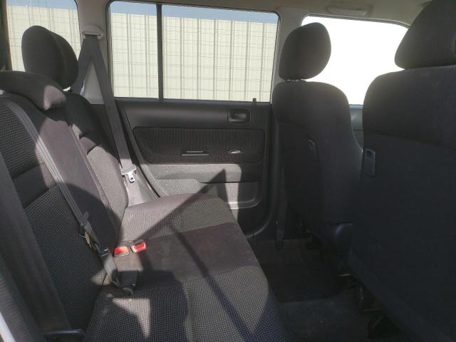Photo 6 from auction – 2005 TOYOTA SCION XB with VIN JTLKT324850173374