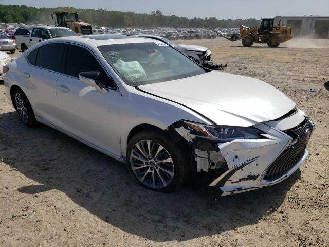 LEXUS ES 300H 2019 with VIN 58AB21B1XKU003552 - Photo from auction