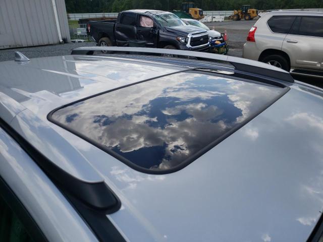 Photo 9 from auction – 2017 TOYOTA RAV4 XLE with VIN 2T3WFREV1HW365036