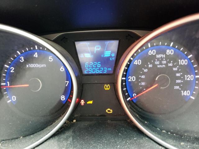Photo 8 from auction – 2010 HYUNDAI TUCSON with VIN KM8JU3AC9AU013399