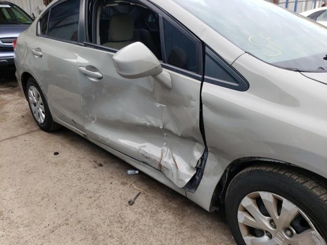 Photo 9 from auction – 2012 HONDA CIVIC LX with VIN 2HGFB2F56CH582156