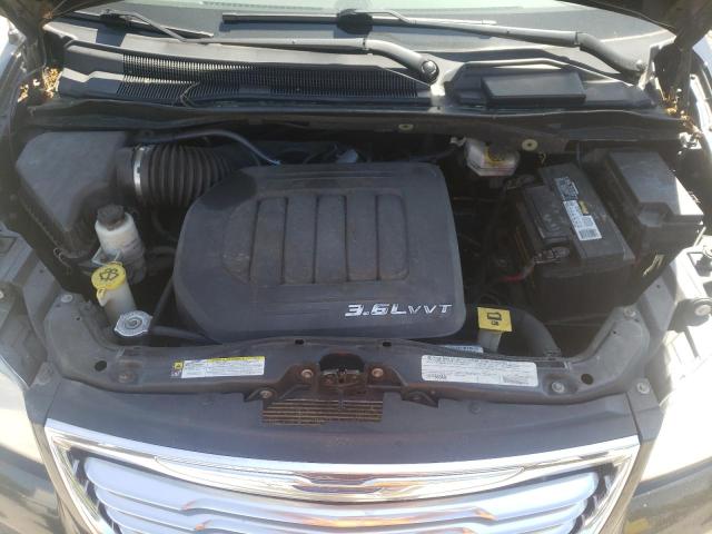 Photo 7 from auction – 2012 CHRYSLER TOWN & COU with VIN 2C4RC1CG1CR175798