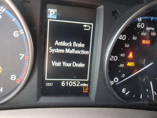 Photo 8 from auction – 2017 TOYOTA RAV4 XLE with VIN JTMWFREV4HJ144898