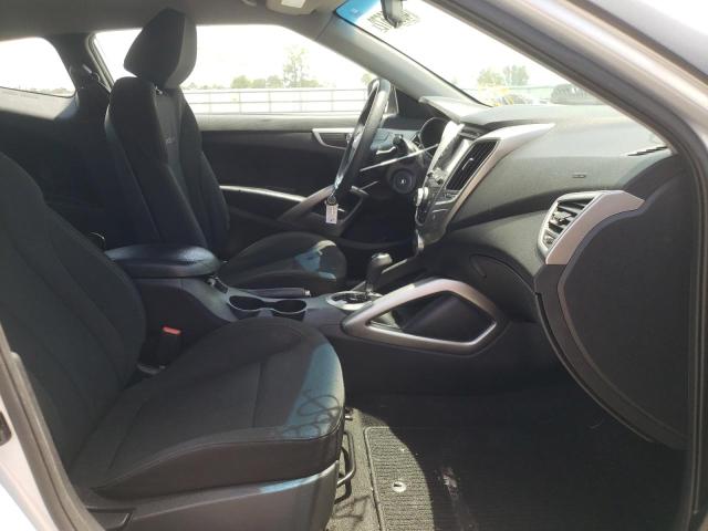 Photo 5 from auction – 2015 HYUNDAI VELOSTER with VIN KMHTC6AD5FU227240