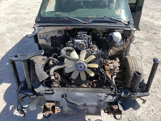 Photo 7 from auction – 2004 CHEVROLET SILVERADO with VIN 2GCEC19T141283230