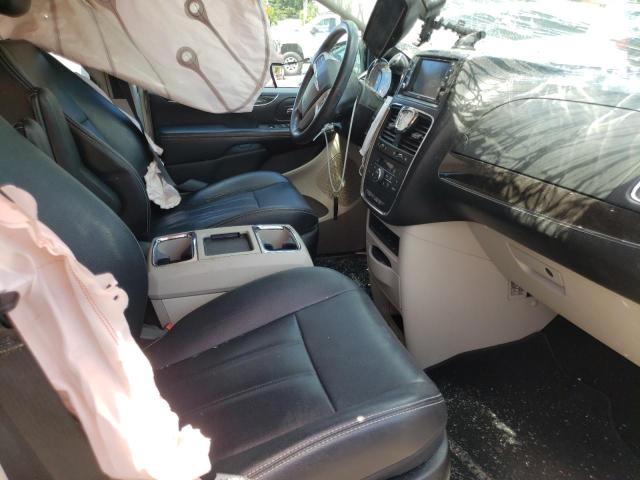 Photo 5 from auction – 2016 CHRYSLER TOWN & COU with VIN 2C4RC1BG2GR104522