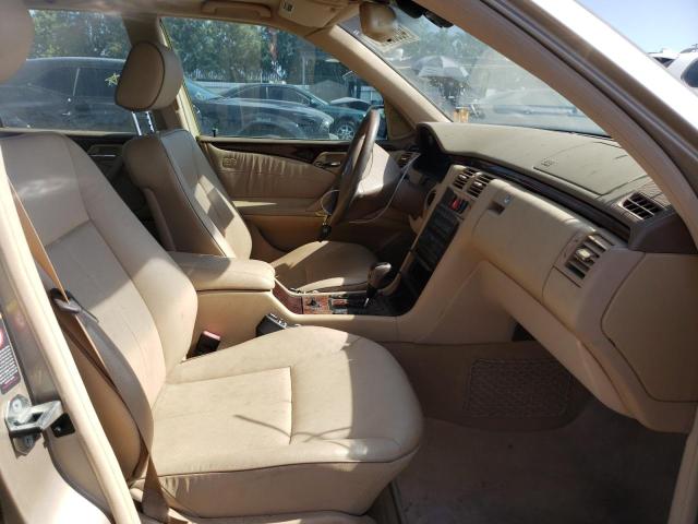 Photo 5 from auction – 2001 MERCEDES-BENZ E 320 with VIN WDBJH65J21B202067