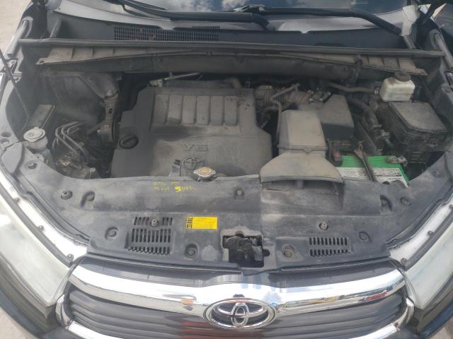 Photo 7 from auction – 2015 TOYOTA HIGHLANDER with VIN 5TDBKRFH8FS176384