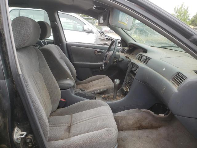 Photo 5 from auction – 2001 TOYOTA CAMRY CE with VIN 4T1BG22K91U765096