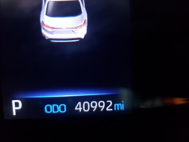 Photo 8 from auction – 2020 TOYOTA COROLLA LE with VIN 5YFEPRAE5LP121228
