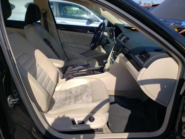 Photo 5 from auction – 2014 VOLKSWAGEN PASSAT SEL with VIN 1VWCS7A3XEC024639