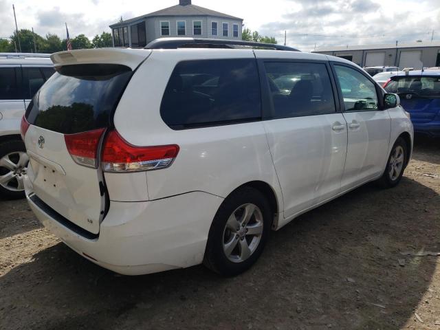 Photo 4 from auction – 2013 TOYOTA SIENNA LE with VIN 5TDKK3DC8DS296493