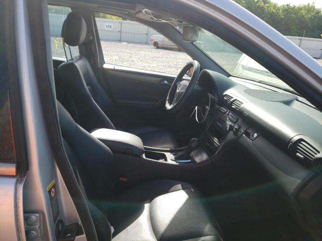 Photo 5 from auction – 2004 MERCEDES-BENZ C 320 with VIN WDBRF64J34F517435