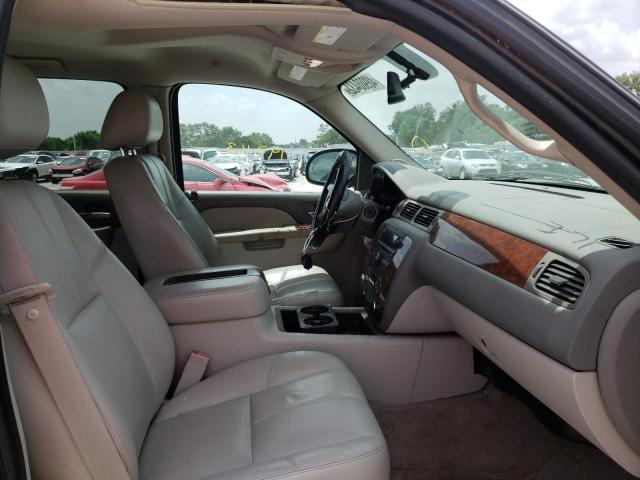 Photo 5 from auction – 2011 CHEVROLET AVALANCHE with VIN 3GNTKFE32BG111927