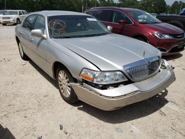 LINCOLN TOWN CAR 2003 with VIN 1LNHM82W13Y695033 - Photo from auction