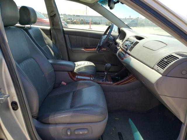 Photo 5 from auction – 2004 TOYOTA CAMRY LE with VIN 4T1BF32K24U070536