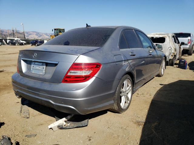 Photo 4 from auction – 2012 MERCEDES-BENZ C 250 with VIN WDDGF4HB3CA623014