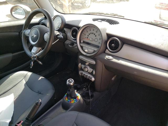 Photo 9 from auction – 2010 MINI COOPER with VIN WMWMF3C57ATZ27132