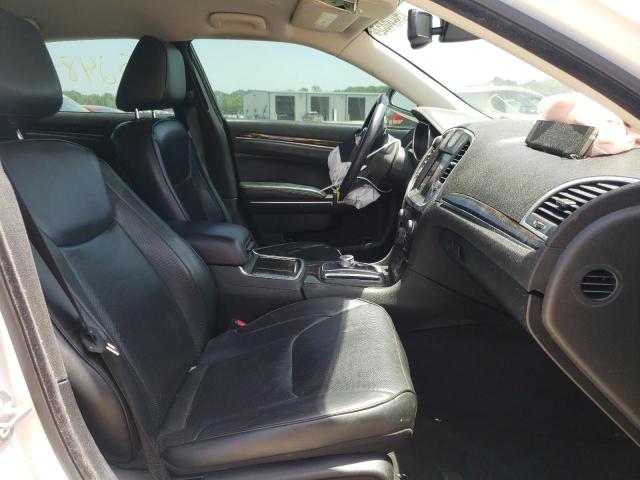 Photo 5 from auction – 2018 CHRYSLER 300 LIMITE with VIN 2C3CCAEG2JH137104