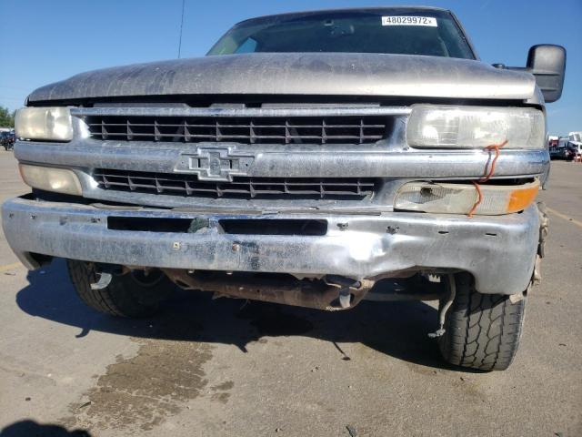 Photo 10 from auction – 2001 CHEVROLET SUBURBAN K with VIN 3GNFK16T01G142090