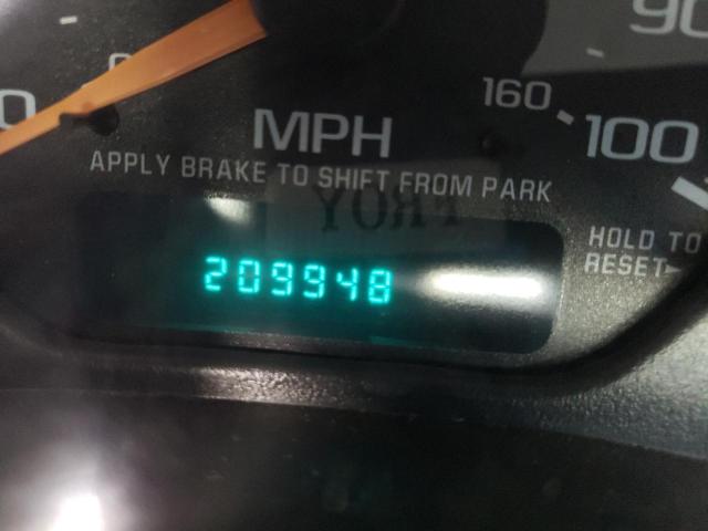 Photo 8 from auction – 2002 CHEVROLET SILVERADO with VIN 1GCHC29U22E294910