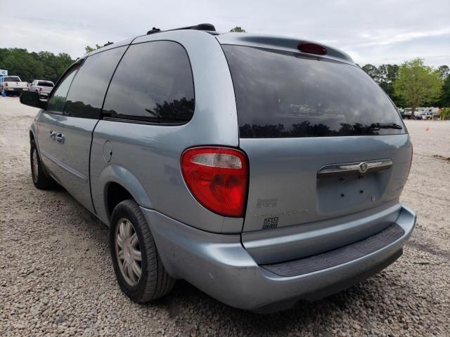 Photo 3 from auction – 2005 CHRYSLER TOWN & COU with VIN 2C4GP54L95R279456