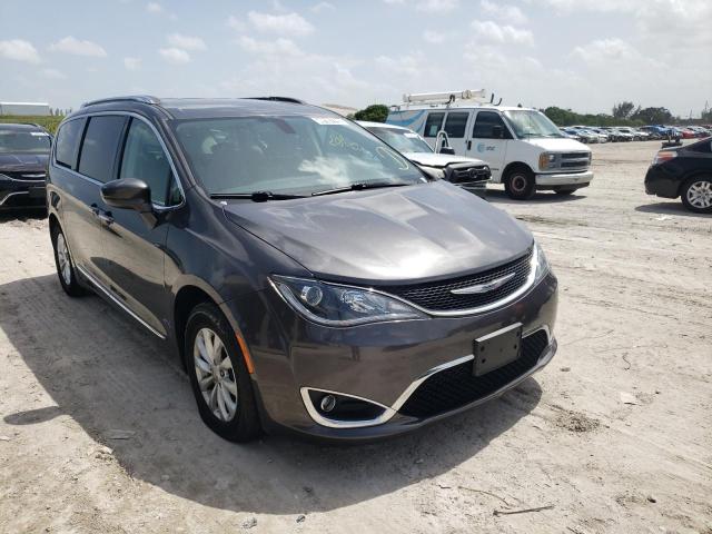 CHRYSLER PACIFICA T 2018 with VIN 2C4RC1BG9JR294696 - Photo from auction