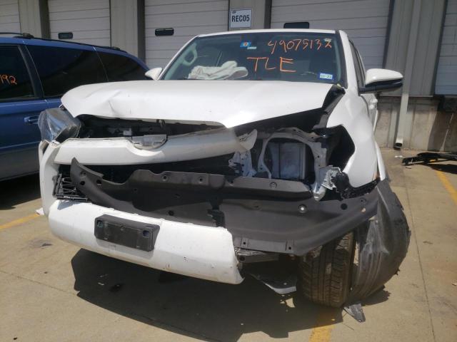 Photo 9 from auction – 2018 TOYOTA 4RUNNER SR with VIN JTEZU5JR6J5175844