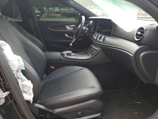Photo 5 from auction – 2018 MERCEDES-BENZ E 300 with VIN WDDZF4JB5JA438866