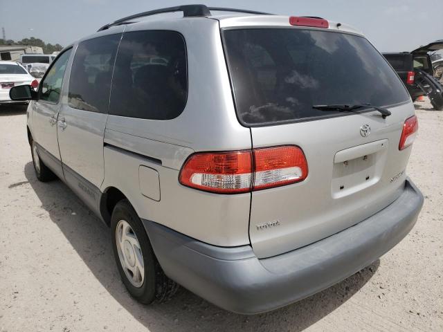 Photo 3 from auction – 2002 TOYOTA SIENNA LE with VIN 4T3ZF13C32U495844