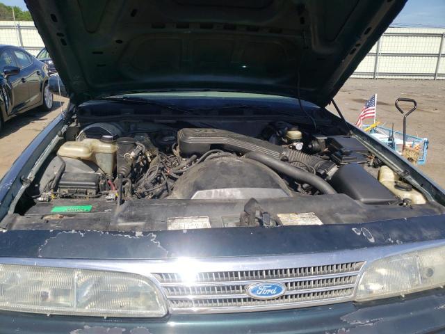 Photo 7 from auction – 1994 FORD CROWN VICT with VIN 2FALP71W3RX146501