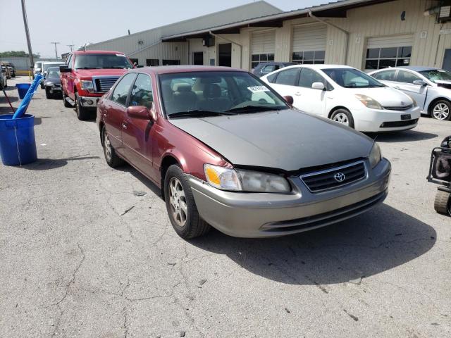 TOYOTA CAMRY LE 2000 with VIN 4T1BF22K3YU957076 - Photo from auction