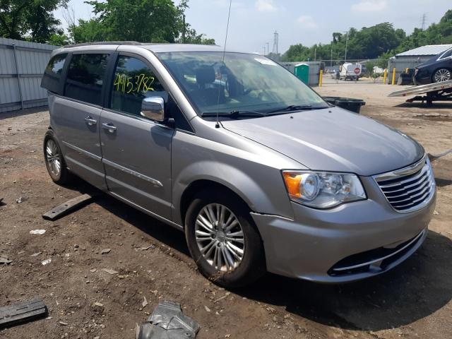 CHRYSLER TOWN & COU 2015 with VIN 2C4RC1CG4FR673935 - Photo from auction