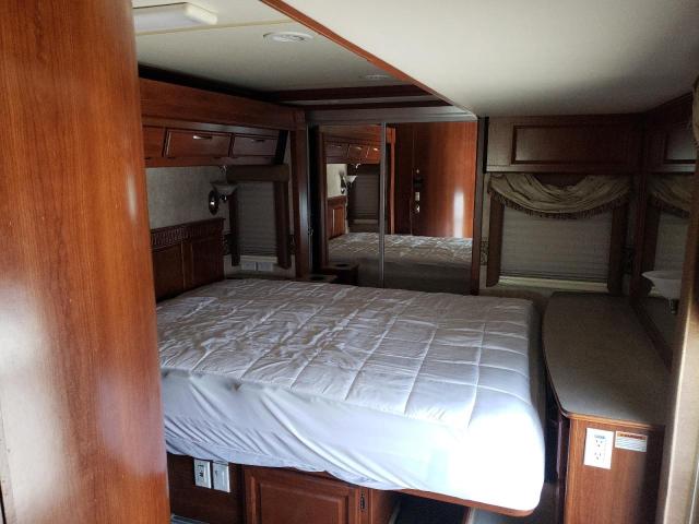 Photo 9 from auction – 2006 DISC MOTORHOME with VIN 4UZACJDC76CW82691