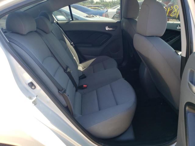 Photo 6 from auction – 2017 KIA FORTE LX with VIN 3KPFK4A75HE020626