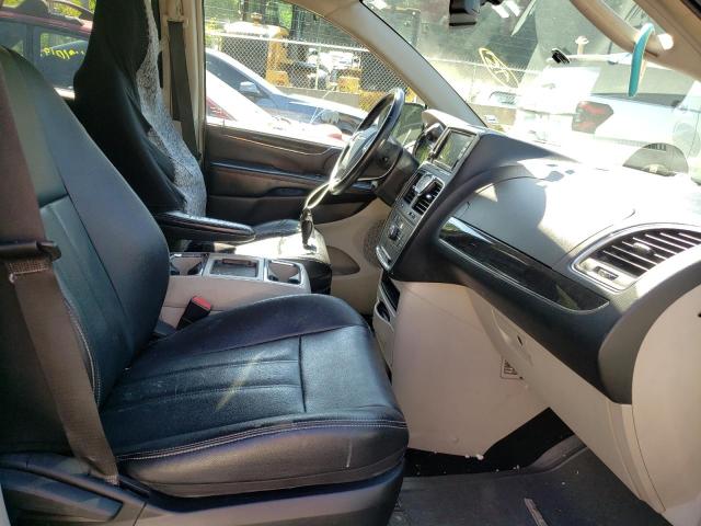 Photo 5 from auction – 2014 CHRYSLER TOWN & COU with VIN 2C4RC1BGXER176341