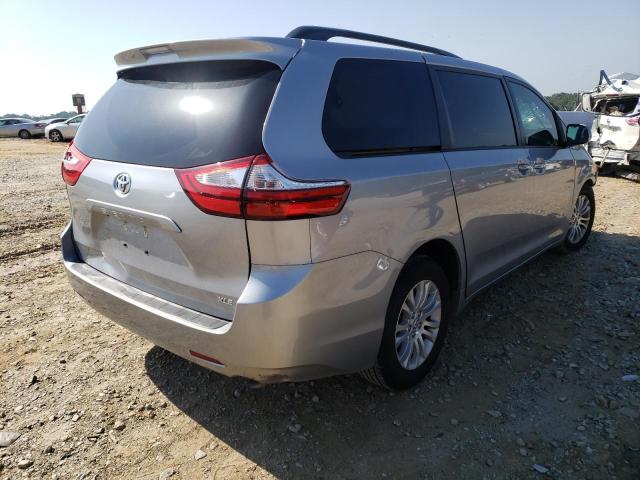 Photo 4 from auction – 2017 TOYOTA SIENNA XLE with VIN 5TDYZ3DC3HS787372