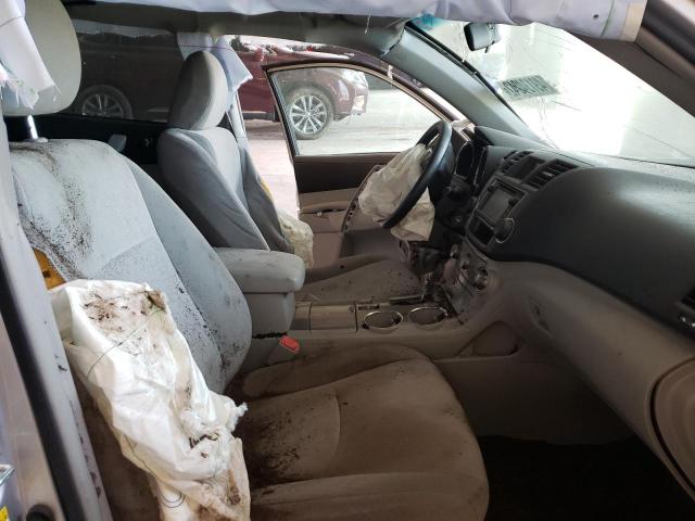 Photo 5 from auction – 2013 TOYOTA HIGHLANDER with VIN 5TDBK3EH0DS228909