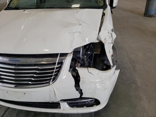 Photo 9 from auction – 2013 CHRYSLER TOWN & COU with VIN 2C4RC1BG1DR511680