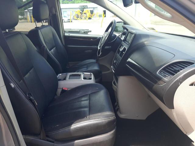 Photo 5 from auction – 2015 CHRYSLER TOWN & COU with VIN 2C4RC1CG4FR673935