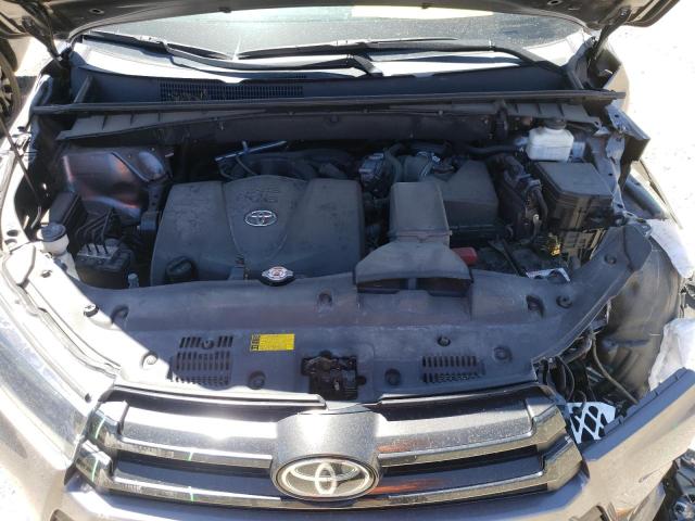 Photo 7 from auction – 2019 TOYOTA HIGHLANDER with VIN 5TDJZRFH3KS603147