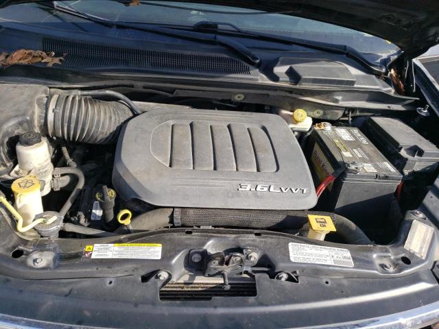 Photo 7 from auction – 2013 CHRYSLER TOWN & COU with VIN 2C4RC1CG7DR536243