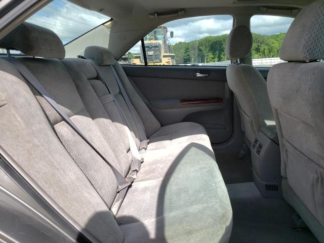 Photo 6 from auction – 2004 TOYOTA CAMRY LE with VIN 4T1BE30KX4U812641