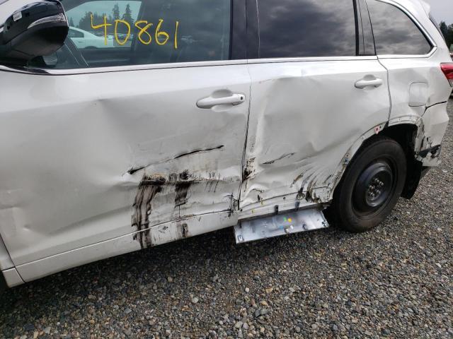 Photo 9 from auction – 2018 TOYOTA HIGHLANDER with VIN 5TDJZRFH8JS551710