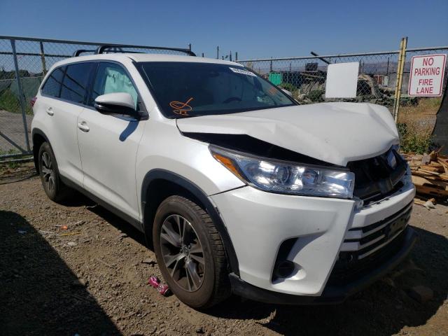TOYOTA HIGHLANDER 2019 with VIN 5TDBZRFH3KS933827 - Photo from auction