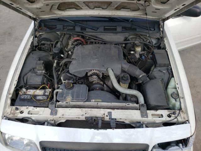 Photo 7 from auction – 2000 FORD CROWN VICT with VIN 2FAFP71W7YX152314