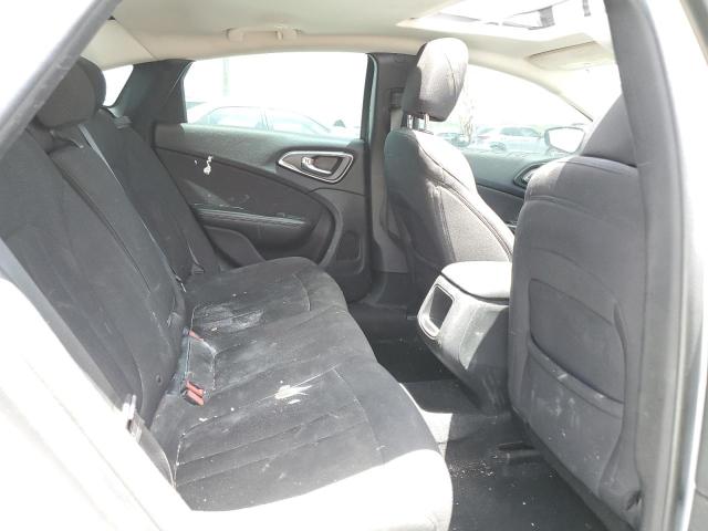 Photo 6 from auction – 2015 CHRYSLER 200 LIMITE with VIN 1C3CCCAB0FN621311